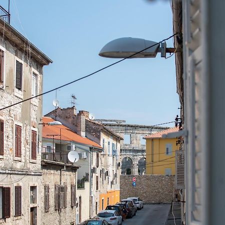 Apartments Nesatcium Pula Exterior foto